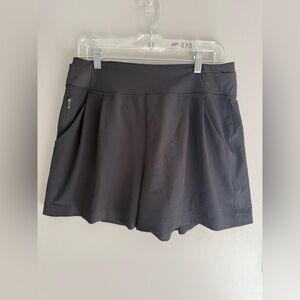 Athleta Womens Fairway Golf Short SZ 12 Black 5 Inch Inseam Pockets Athletic